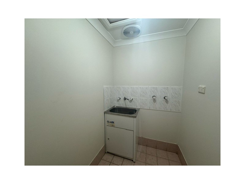 1/2 Mccredie Road, Guildford NSW 2161