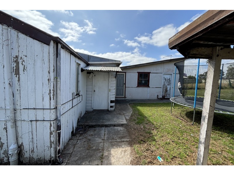 10 Smythe Street, Merrylands West NSW 2160