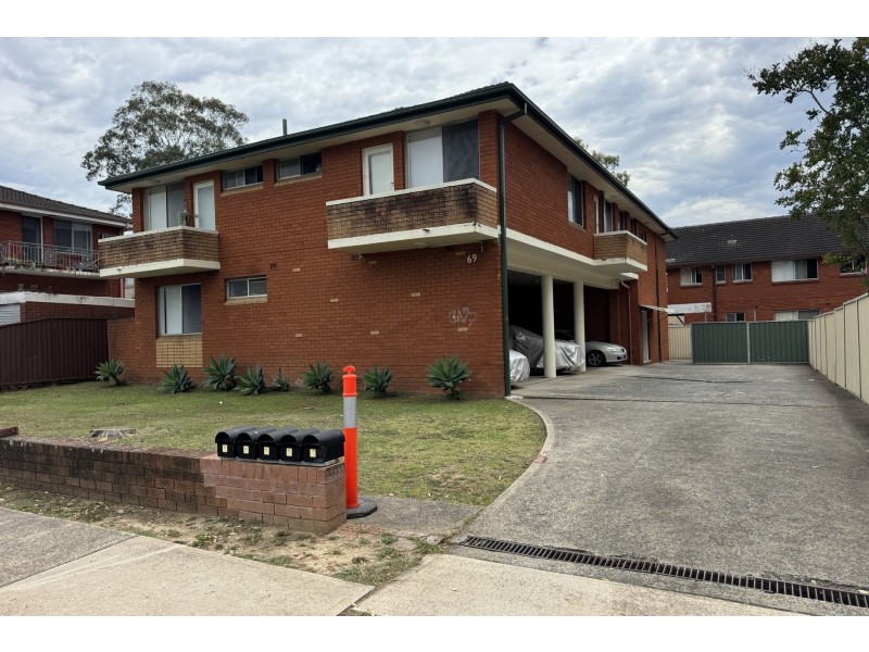 2/69 St Ann Street, Merrylands NSW 2160