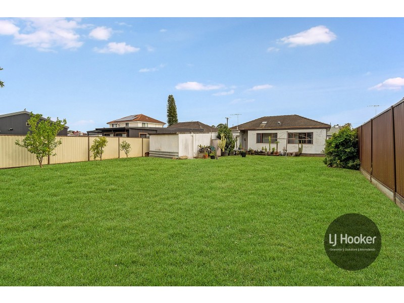 8 Leach Road, Guildford NSW 2161