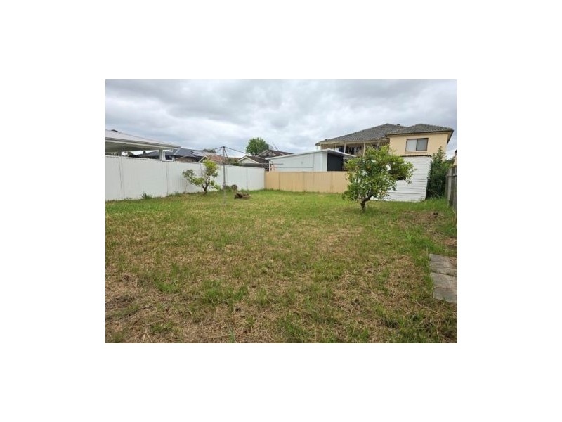 25 Bradman Street, Merrylands NSW 2160