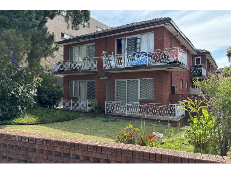 1/27 Military Road, Merrylands NSW 2160