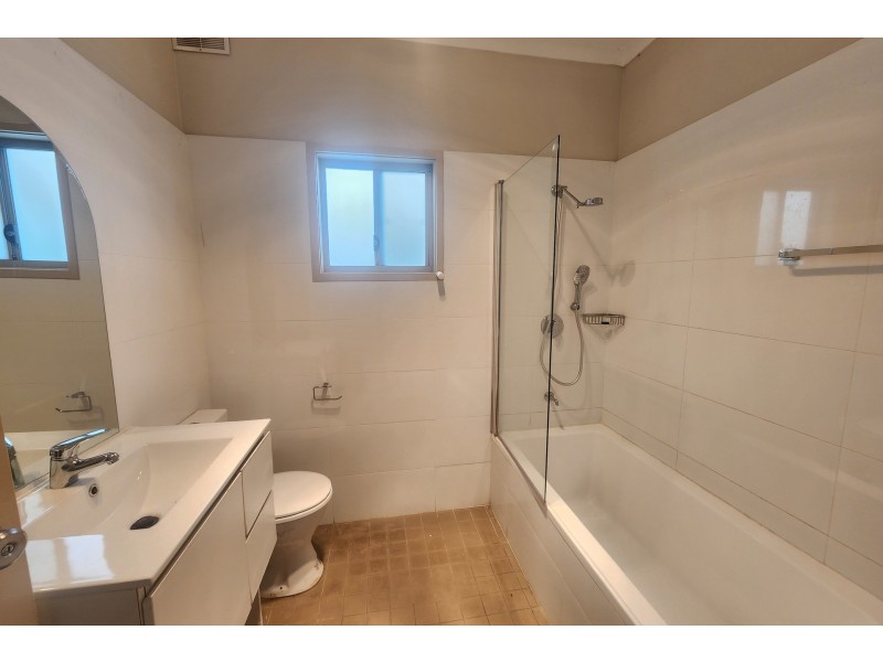 10a Crown Street, Harris Park NSW 2150