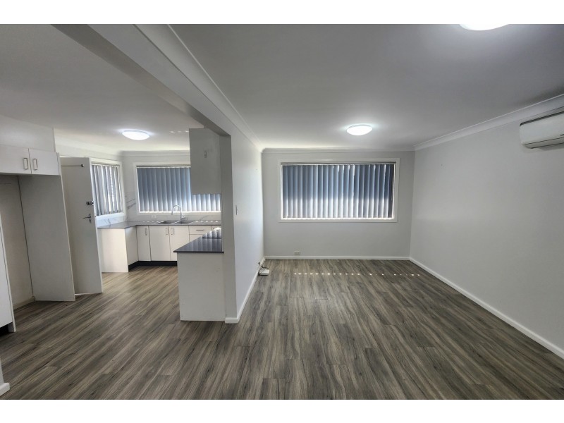 17 Queen Street, Guildford NSW 2161