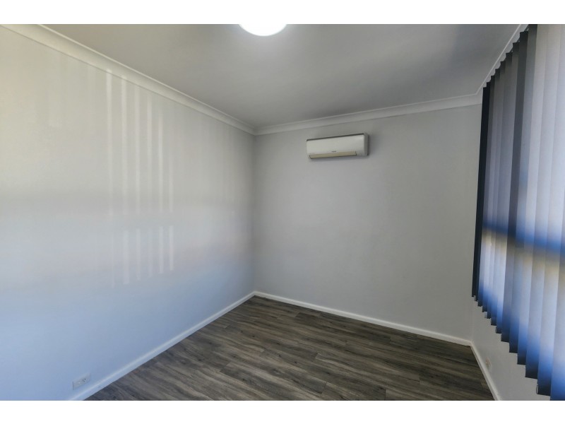 17 Queen Street, Guildford NSW 2161