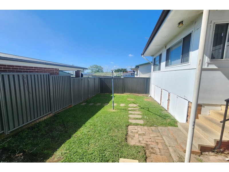 17 Queen Street, Guildford NSW 2161