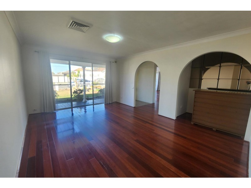 49 The Esplanade, Guildford NSW 2161