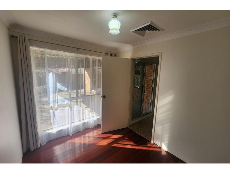 49 The Esplanade, Guildford NSW 2161