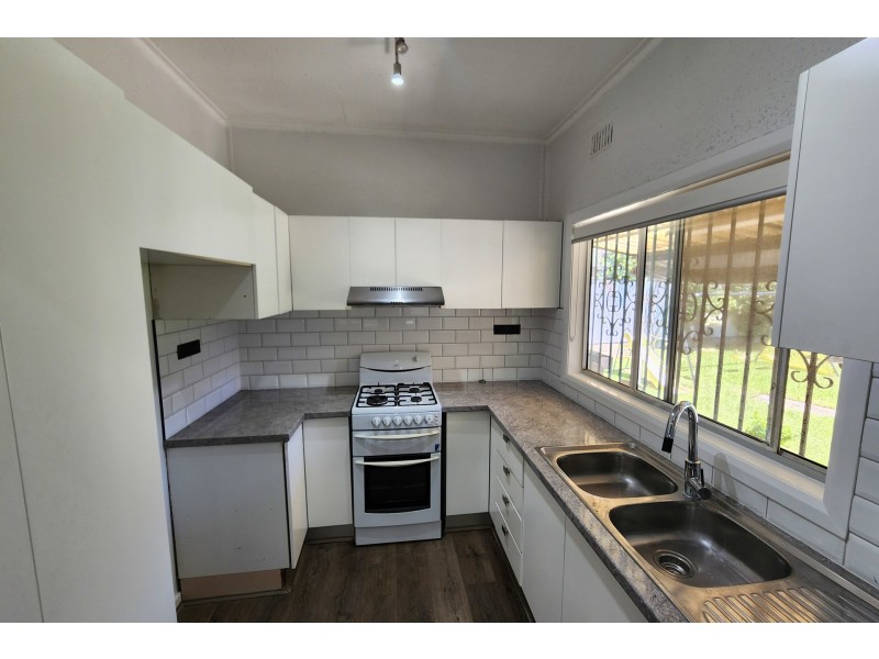 3 Oakleigh Avenue, Granville NSW 2142