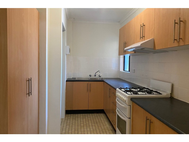 4/8 Mary Street, Granville NSW 2142