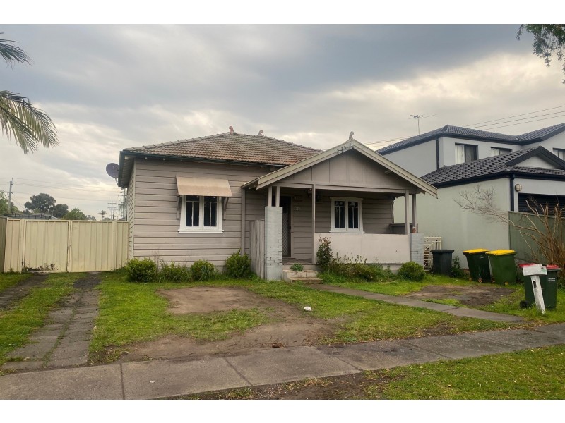 32 Patten Avenue, Merrylands NSW 2160