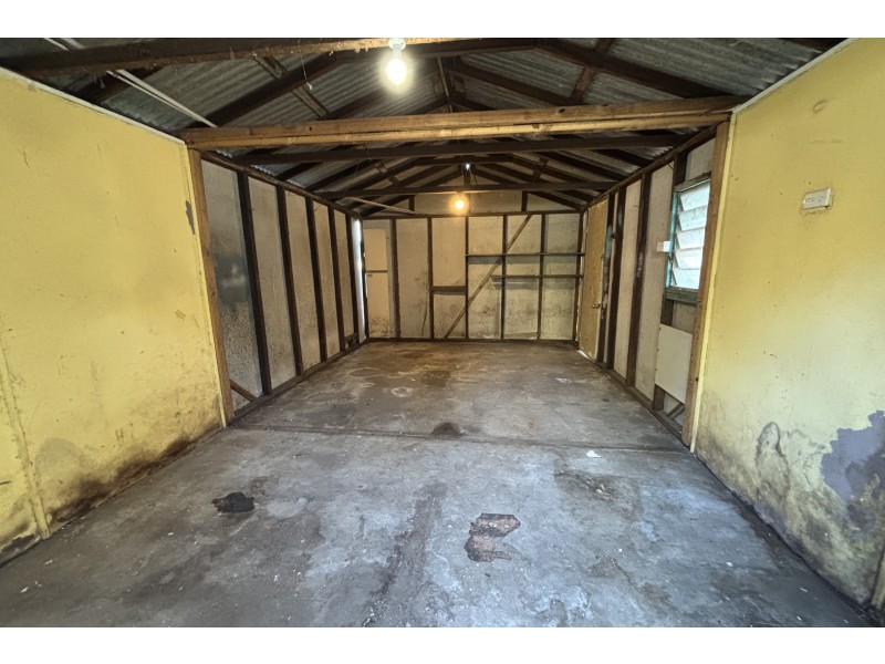 8 Mombri Street, Merrylands NSW 2160