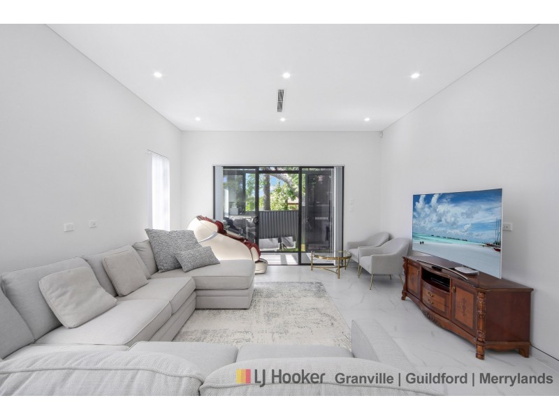 2/19 Barcom Street, Merrylands NSW 2160