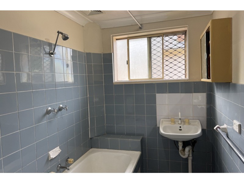 1/50 Newman Street, Merrylands NSW 2160