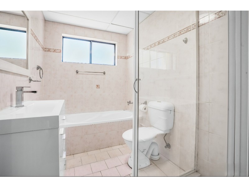 4/38-44 Sherwood Road, Merrylands NSW 2160