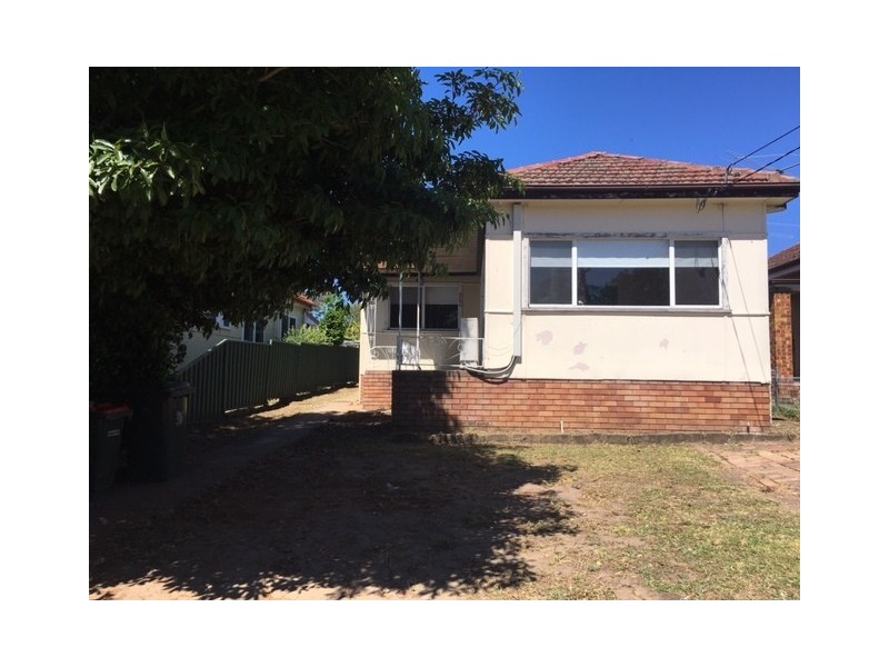 52 Station Street, Guildford NSW 2161