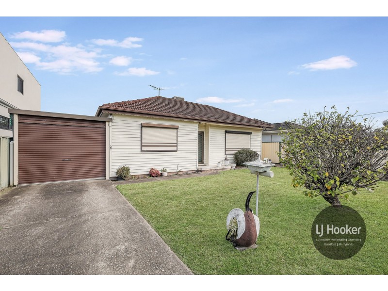 27 Leach Road, Guildford NSW 2161
