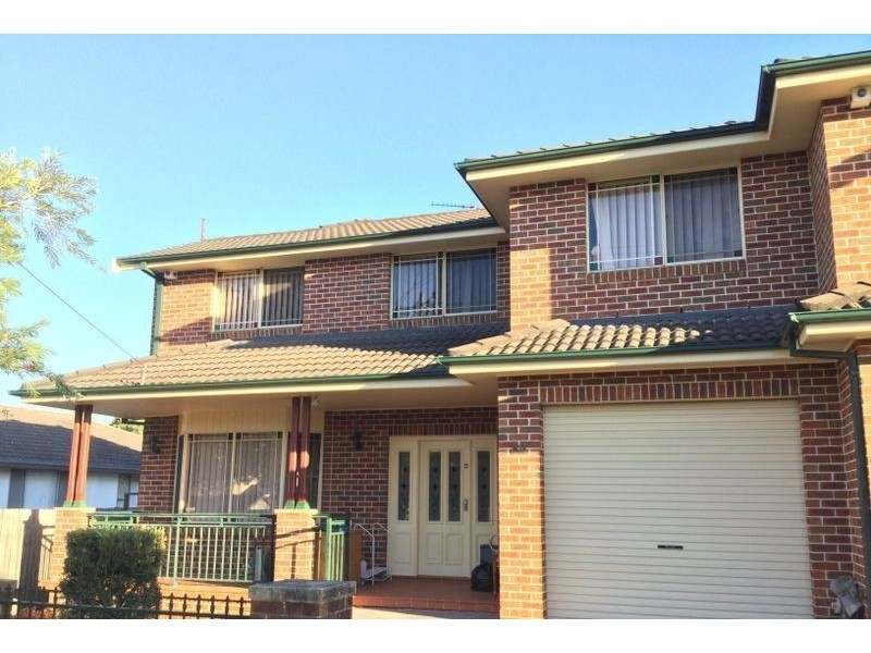 32 Rhodes Avenue, Guildford NSW 2161