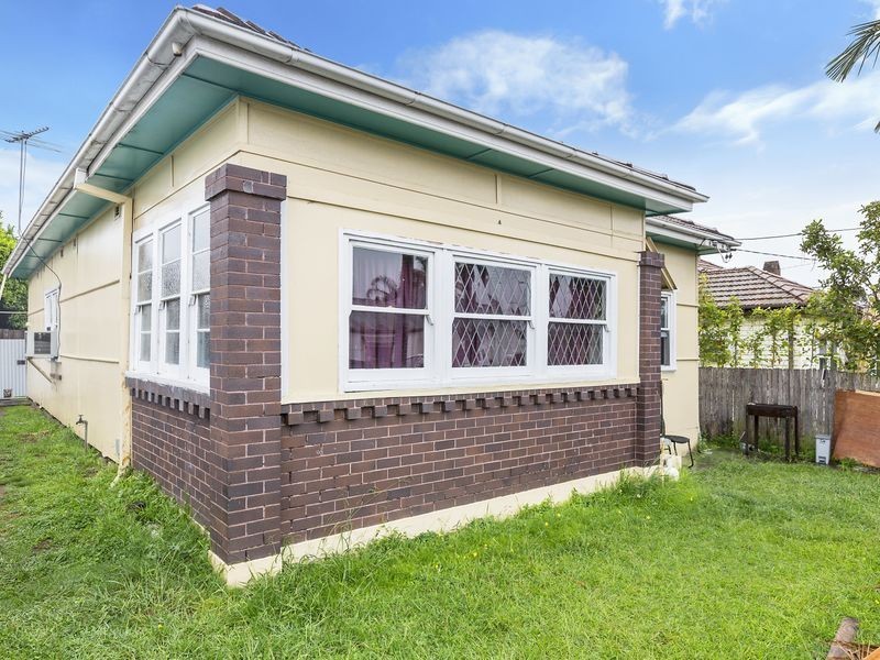 1/4 Bennalong Street, Granville NSW 2142