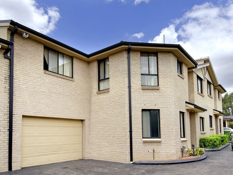 3/7 Park Street, Merrylands NSW 2160