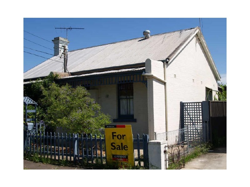 19 Carrington Street, Granville NSW 2142