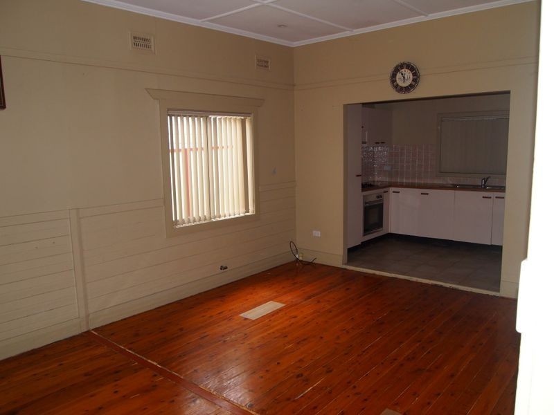 6 Bursill Street, Guildford NSW 2161