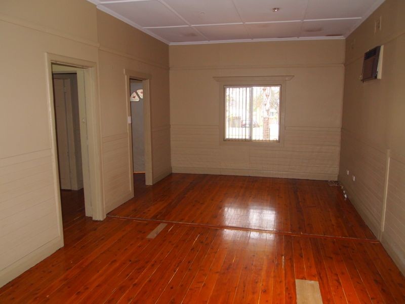 6 Bursill Street, Guildford NSW 2161