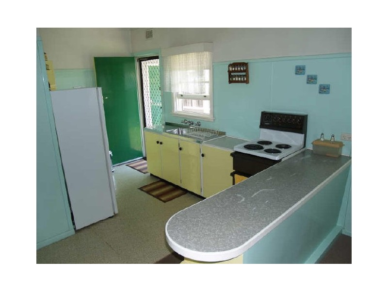 402 Blaxcell Street, Granville NSW 2142