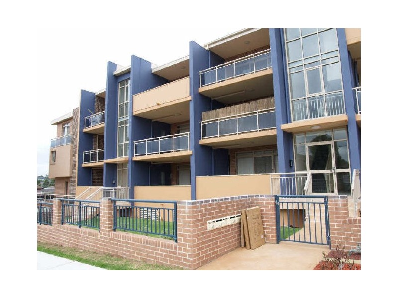 11/64 Cardigan St, Guildford NSW 2161