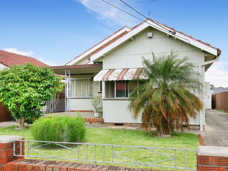 298 Blaxcell Street, Granville NSW 2142