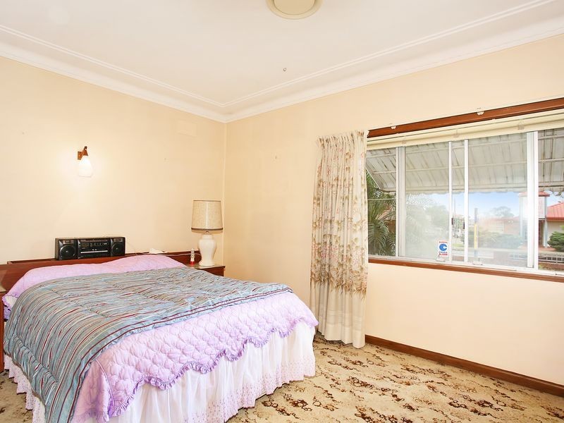 298 Blaxcell Street, Granville NSW 2142