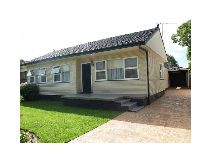 31 Crossland St, Merrylands NSW 2160