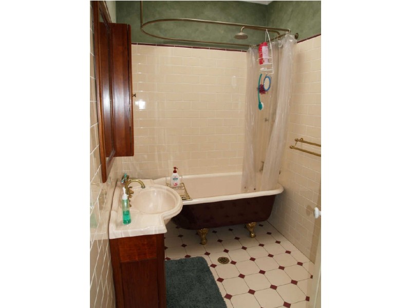 31 Crossland St, Merrylands NSW 2160