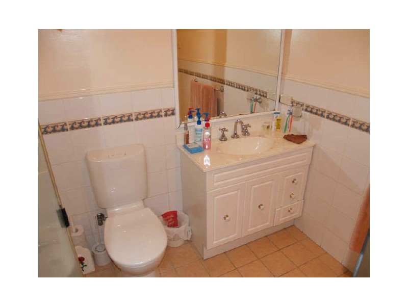 25 Byrnes St, Granville NSW 2142