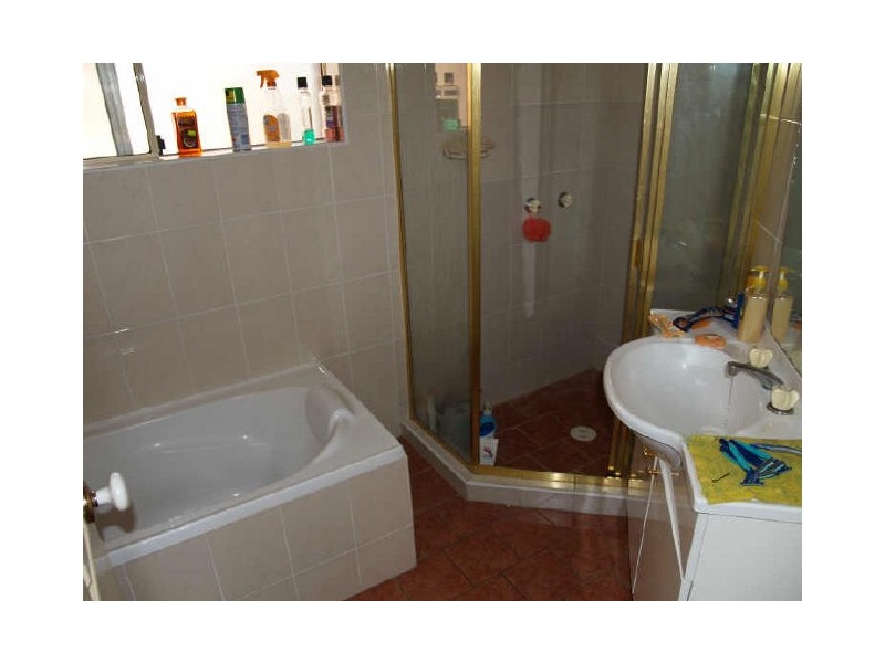 66 & 66a William St, Granville NSW 2142