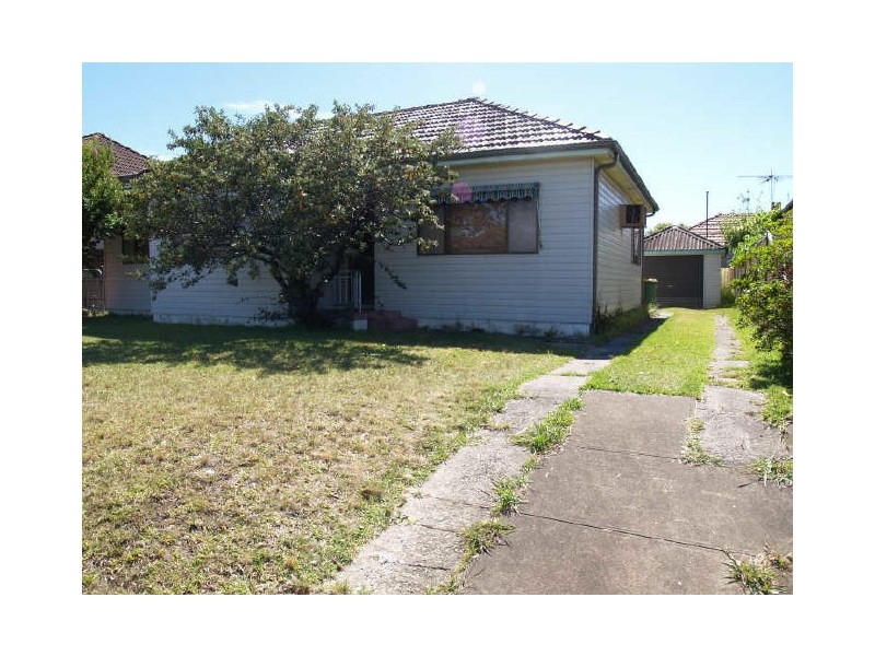 37 Alfred St, Granville NSW 2142