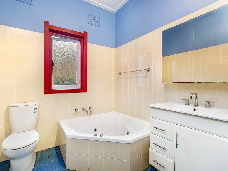 6 Clarke Street, Granville NSW 2142