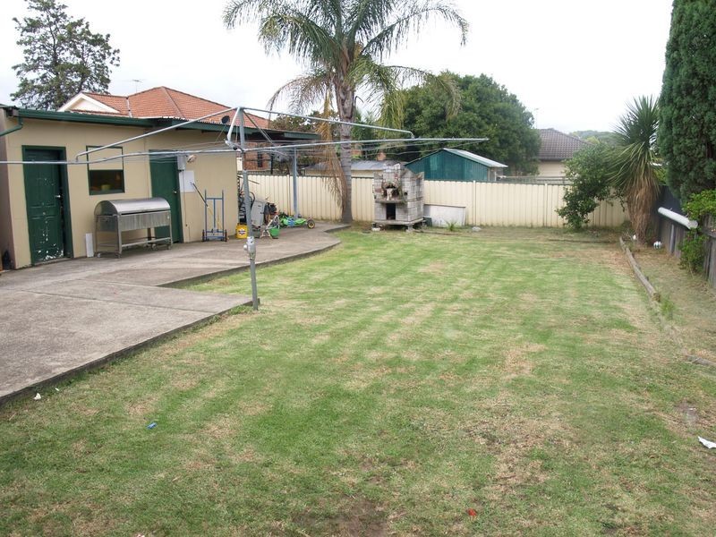 157 Woodville Rd, Merrylands NSW 2160