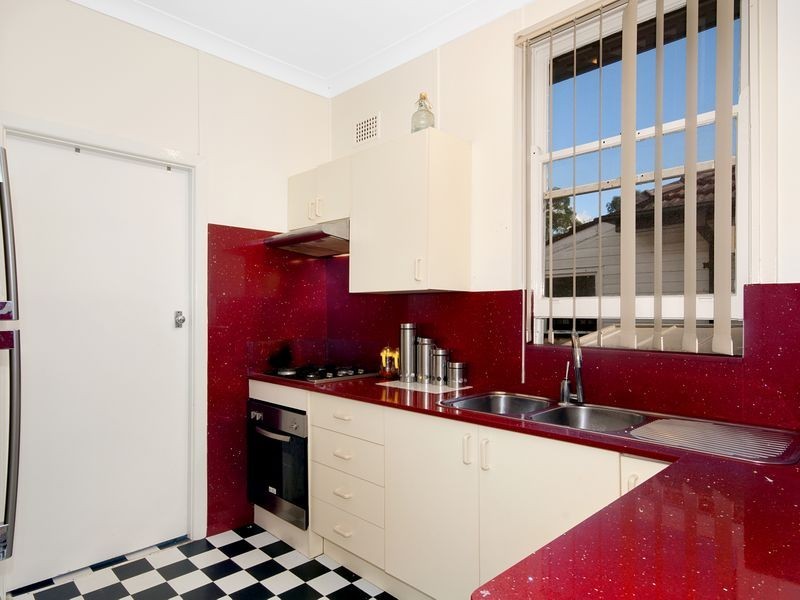 218 Blaxcell St, Granville NSW 2142