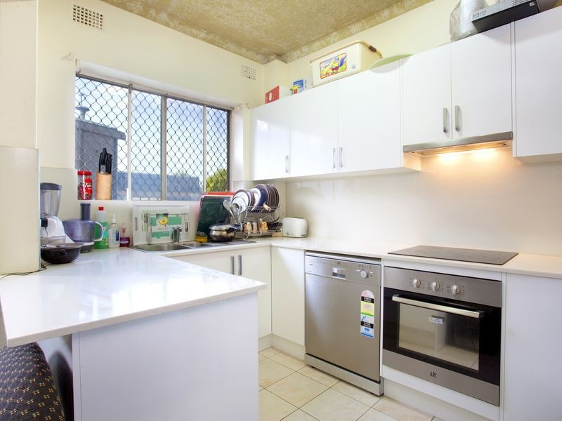2/11 Lumley Street, Granville NSW 2142