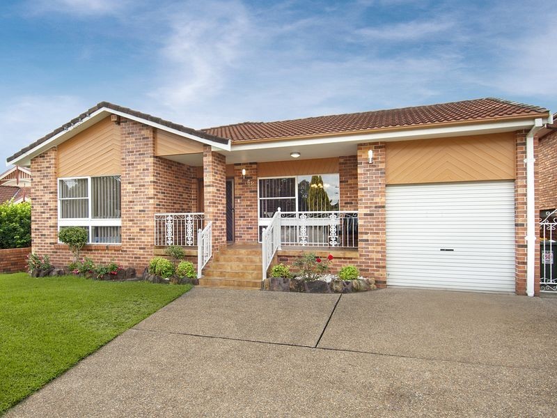 68 Chetwynd Rd, Merrylands NSW 2160