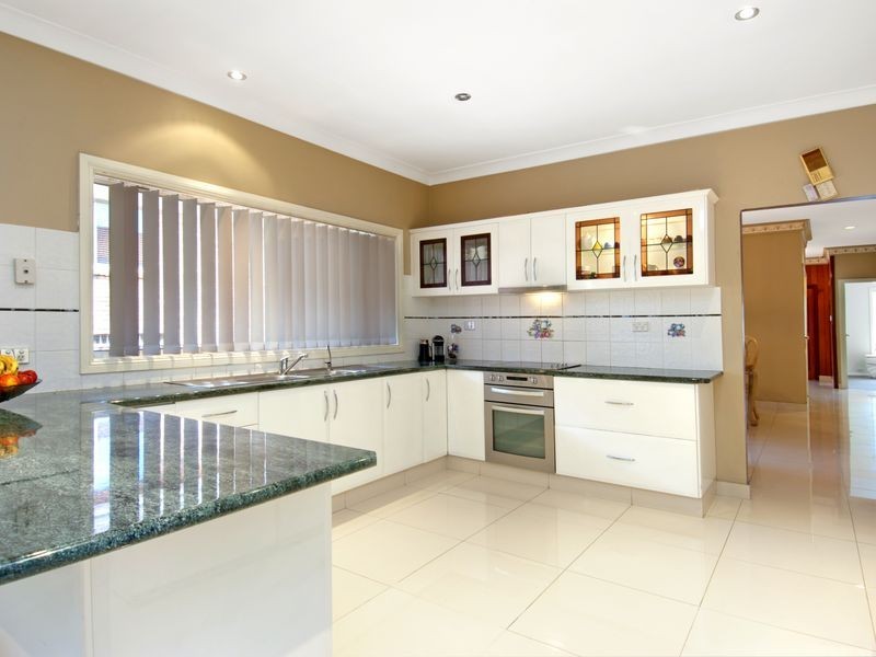 68 Chetwynd Rd, Merrylands NSW 2160