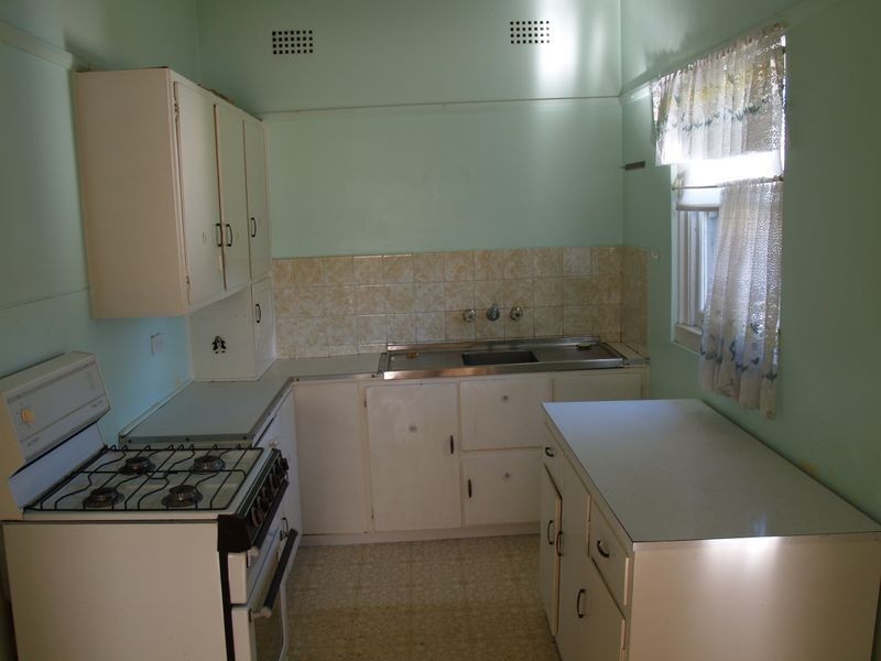 6 Frederick Avenue, Granville NSW 2142