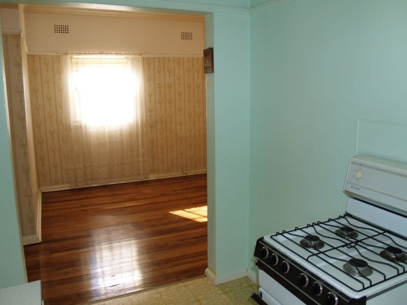 6 Frederick Avenue, Granville NSW 2142