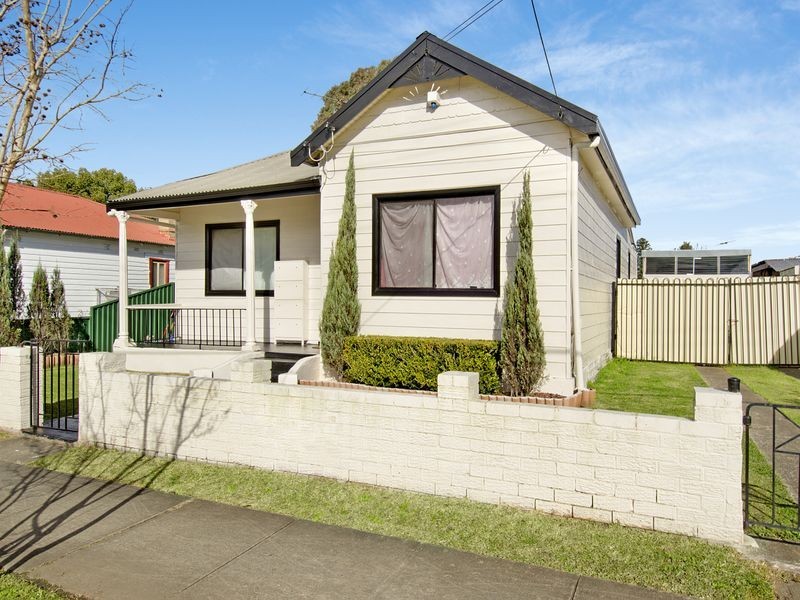 24 John Street, Granville NSW 2142