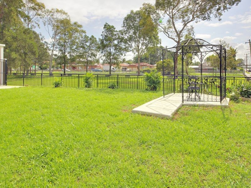 92 Military Road, Guildford NSW 2161