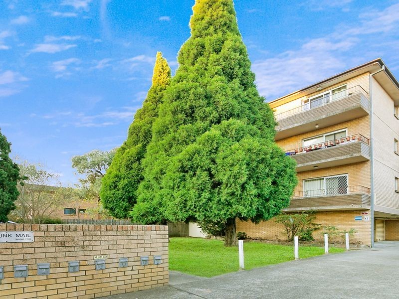 12/17 Blaxcell Street, Granville NSW 2142