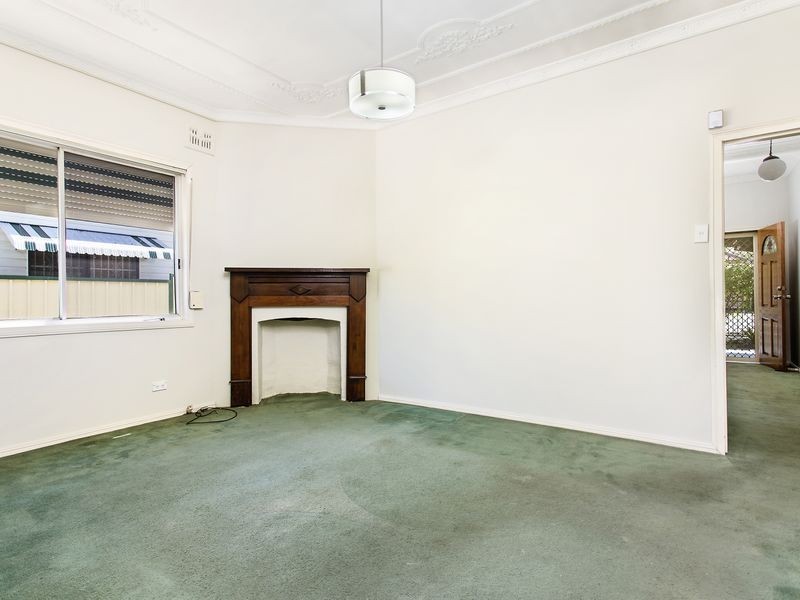 9 Chisholm Road, Auburn NSW 2144