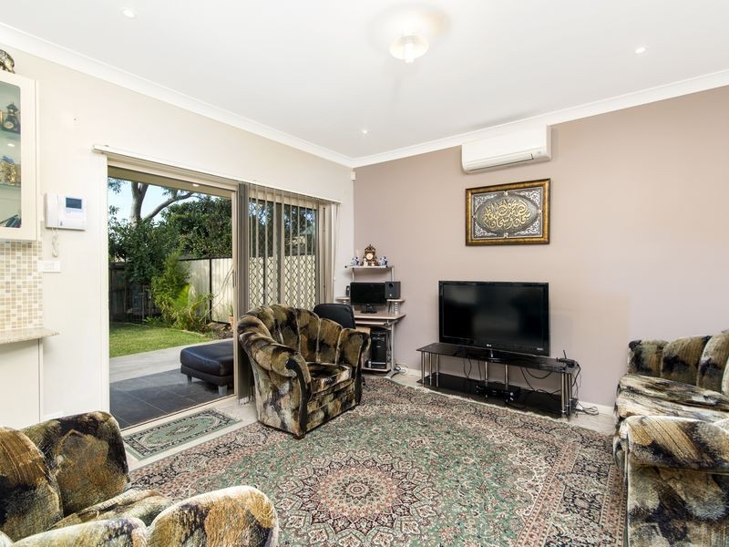 17 Bradman Street, Merrylands NSW 2160