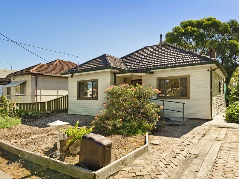 7 Myrtle Street, Granville NSW 2142